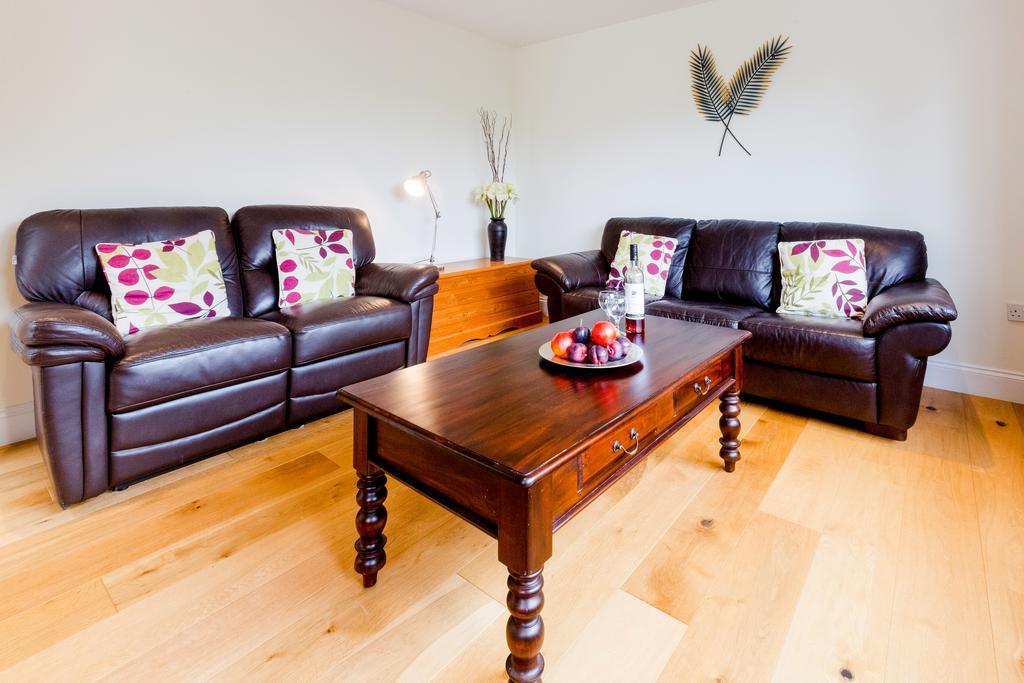 1 Suffolk Cottage, Knodishall - Coastal Holiday home *